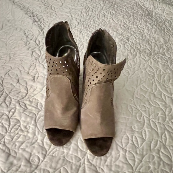 Carlos Santana taupe open toe ankle booties. Only worn once or twice. - Picture 4 of 4